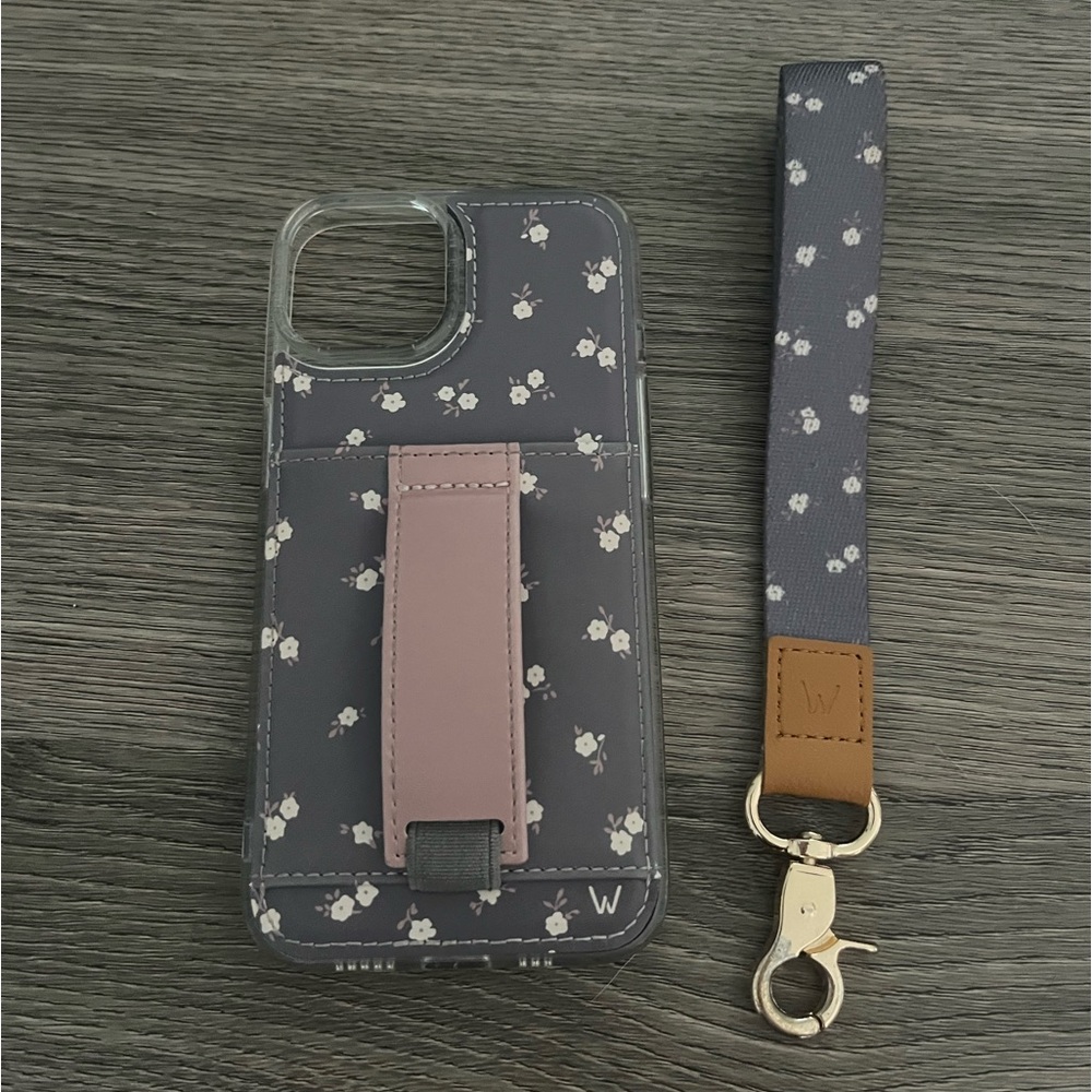 iphone 13 walli case and matching keychain